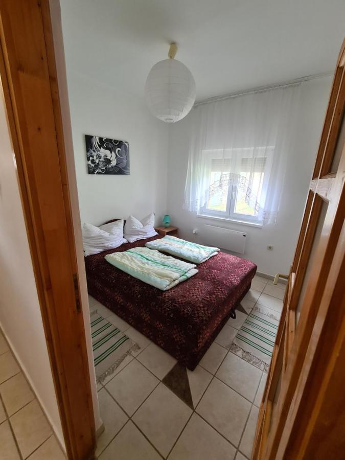 Zseki Apartman Hajdúszoboszló Exterior foto