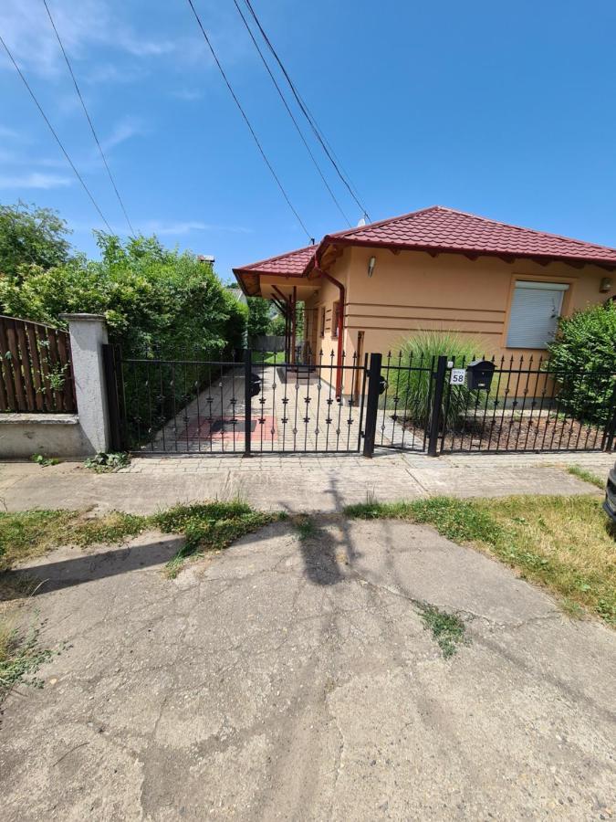 Zseki Apartman Hajdúszoboszló Exterior foto